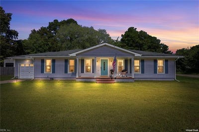 /international/us/8075-glass-road-hayes-va-110120454326/