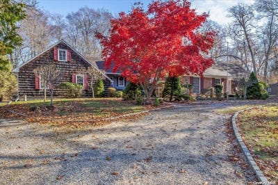 /international/us/11-wilderness-rd-nissequogue-ny-110098126091/