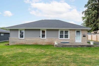 /international/us/2401-w-11th-street-muncie-in-110120093670/