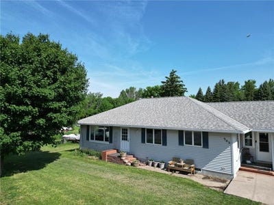 /international/us/303-w-church-street-saint-leo-mn-110108413024/
