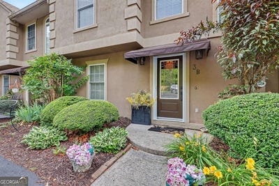 /international/us/103-birdie-lane-apt-3-b-blairsville-ga-110108794929/