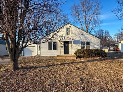 /international/us/203-w-magnolia-versailles-mo-110106009837/