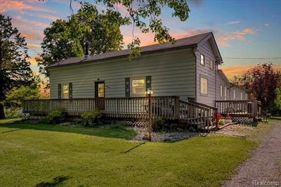/international/us/10294-nichols-road-gaines-twp-mi-110108426289/