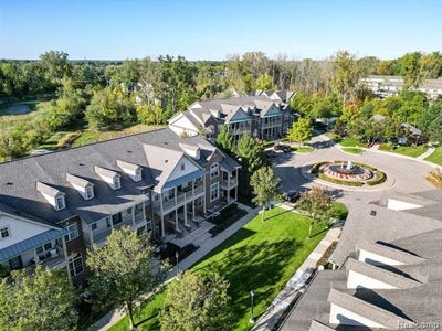 /international/us/142-sandy-lane-walled-lake-mi-110103724907/