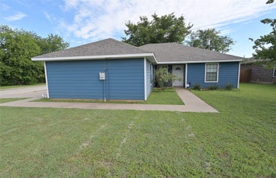 /international/us/1106-12th-street-se-mineral-wells-tx-110108493077/