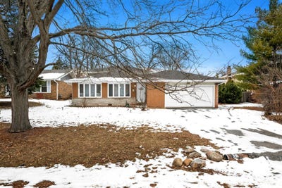 /international/us/7218-w-110th-place-worth-il-110105635259/
