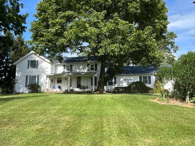 /international/us/3880-n-1100-e-kendallville-in-110108888088/
