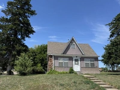 /international/us/912-7th-st-springfield-sd-110108636179/