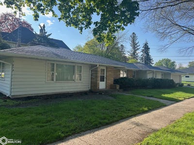 /international/us/100-s-lincoln-eagle-grove-ia-110107795593/
