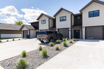 /international/us/4394-brookside-lane-bozeman-mt-110099599720/