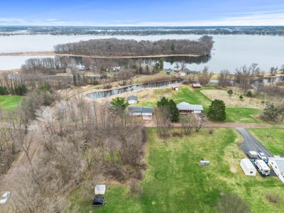 /international/us/51675-ash-avenue-stanchfield-mn-110107085323/