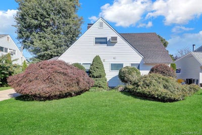 /international/us/53-spindle-road-hicksville-ny-110120425029/