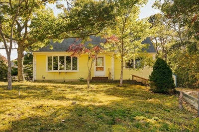 /international/us/141-timberlane-drive-brewster-ma-110120418591/