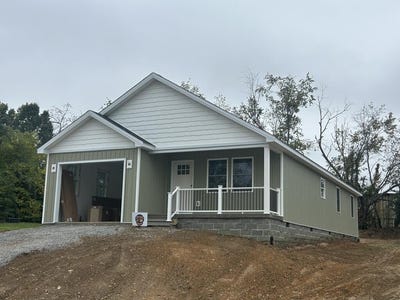 /international/us/145-country-lane-wytheville-va-110110404687/