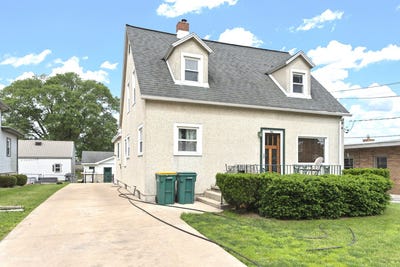/international/us/106-s-3rd-avenue-streator-il-110108656167/