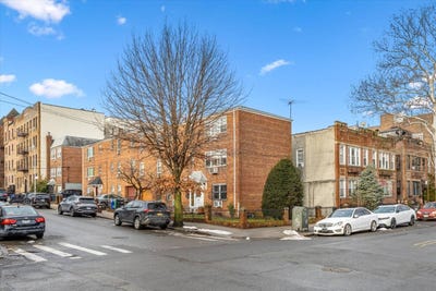 /international/us/2504-42nd-street-astoria-ny-110106254904/