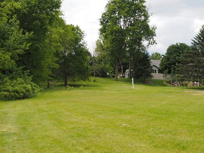 /international/us/lot-13-woodbury-drive-spring-green-wi-110097488142/