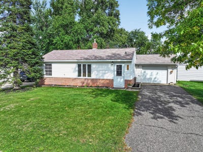 /international/us/219-s-dayton-avenue-parkers-prairie-mn-110110094717/