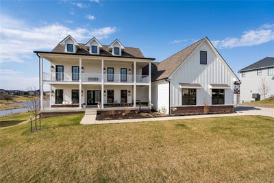 /international/us/1917-redbud-street-norwalk-ia-110106754173/