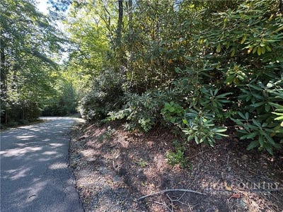 /international/us/6323-upper-creek-drive-newland-nc-110119966197/