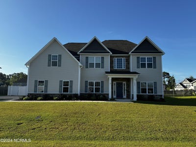 /international/us/1002-kingfish-way-new-bern-nc-110108549338/