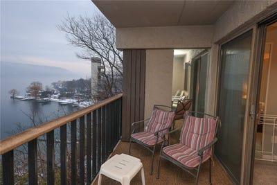 /international/us/16-cliffside-drive-canandaigua-ny-110106912418/