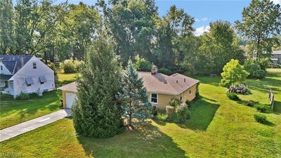 /international/us/25255-maple-ridge-road-north-olmsted-oh-110108201440/