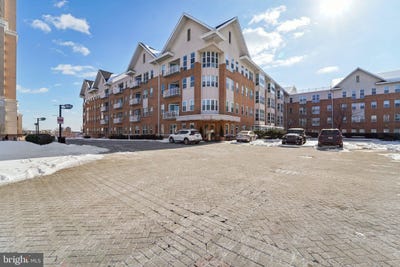/international/us/23-pierside-drive-baltimore-md-110105366330/