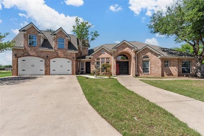 /international/us/478-kiowa-circle-robinson-tx-110099436014/
