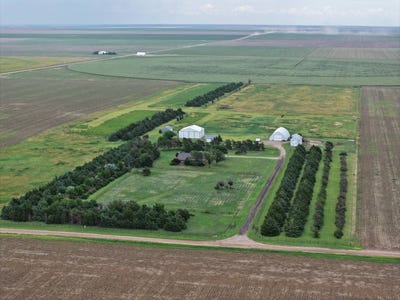 /international/us/21350-n-road-13-scott-city-ks-110106821472/