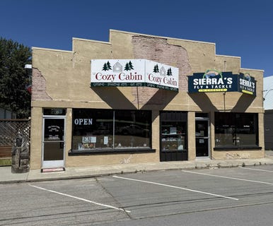 /international/us/216-main-street-chester-ca-110108737216/
