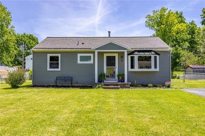 /international/us/48-macon-drive-rochester-ny-110108543424/