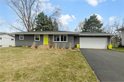 /international/us/2513-blomquist-avenue-white-bear-lake-mn-110107267930/
