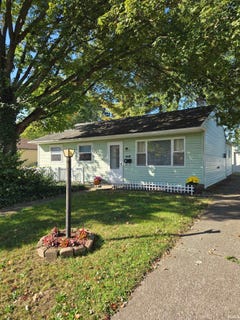 /international/us/1601-bayer-avenue-fort-wayne-in-110120534832/