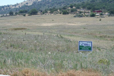 /international/us/1251-1323-n-foothill-rd-yreka-ca-110101211276/