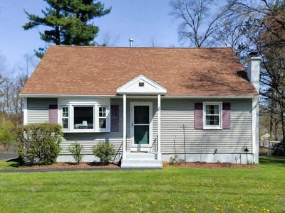 /international/us/10-cambridge-road-nashua-nh-110107721237/