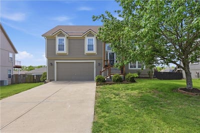 /international/us/1131-s-12th-street-louisburg-ks-110107808821/