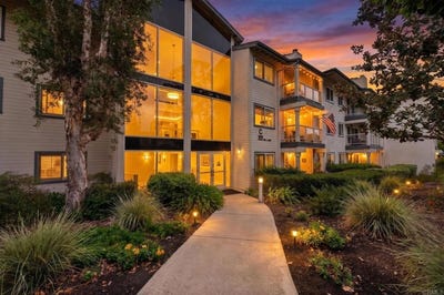 /international/us/1616-circle-del-lago-c303-san-marcos-ca-110120418506/
