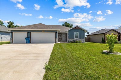 /international/us/200-e-rosalie-street-strafford-mo-110100748861/?lang=en