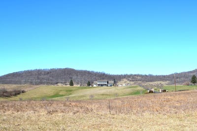 /international/us/fairview-rd-lewisburg-wv-110106442761/