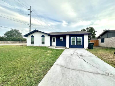 /international/us/1322-shorecrest-drive-garland-tx-110108153859/