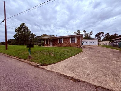 /international/us/309-pine-street-brundidge-al-110108690808/
