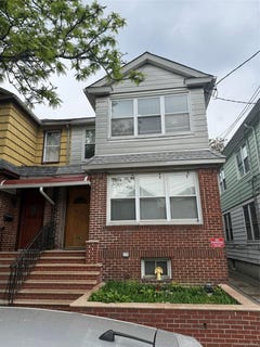 /international/us/5722-65th-street-maspeth-ny-110107931339/