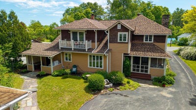 /international/us/1295-u-s-9-schroon-lake-ny-110109163820/