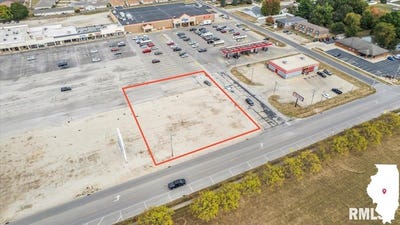 /international/us/e-bidwell-street-taylorville-il-110103695491/