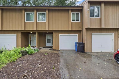 /international/us/2911-marina-drive-middleton-wi-110107484536/