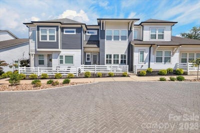 /international/us/5940-mantle-way-kannapolis-nc-110108715506/