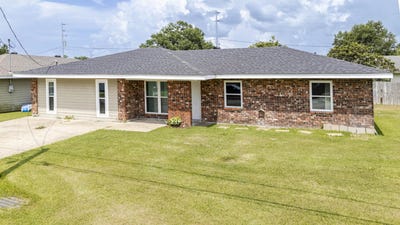 /international/us/210-rural-drive-bourg-la-110100814726/