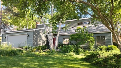 /international/us/713-hillside-terrace-ripon-wi-110106027743/