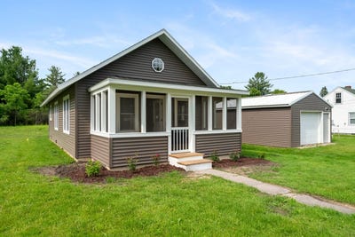 /international/us/6066-hemlock-street-indian-river-mi-110109156804/